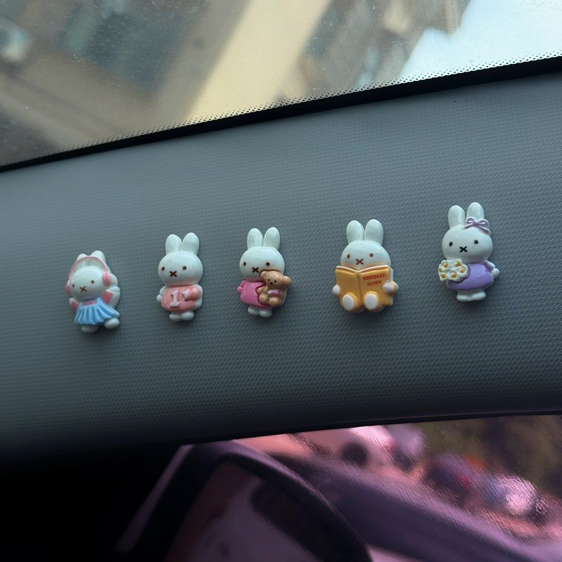 Mini figurine Kawaii Miffy, or - Car Accessories Girl avis et prix